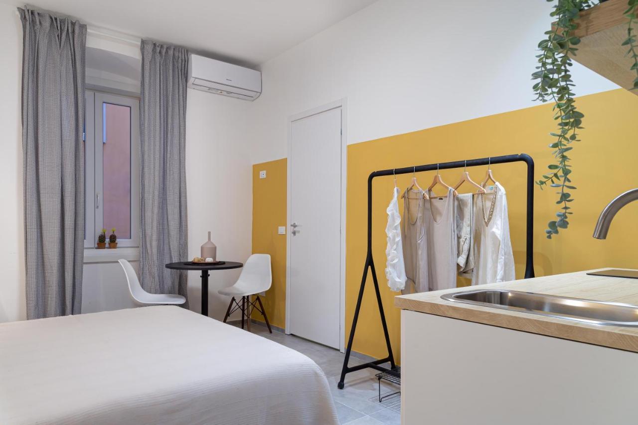Tiny Cozy Studio In The City Center 的里雅斯特 外观 照片